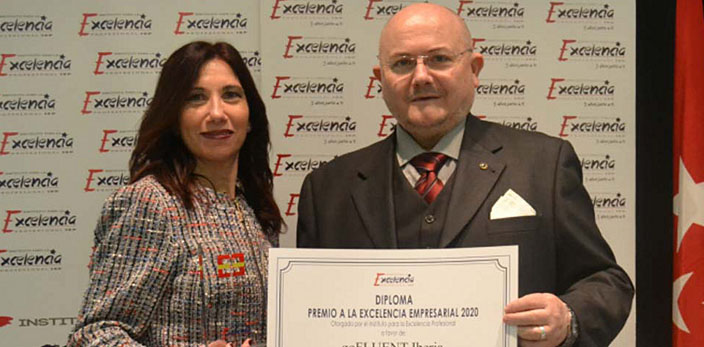 The Institute for Professional Excellence gives goFLUENT Iberia the 2020 Business Excellence Award